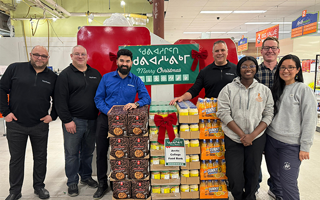 NorthMart Iqaluit with NAC.png (483 KB)